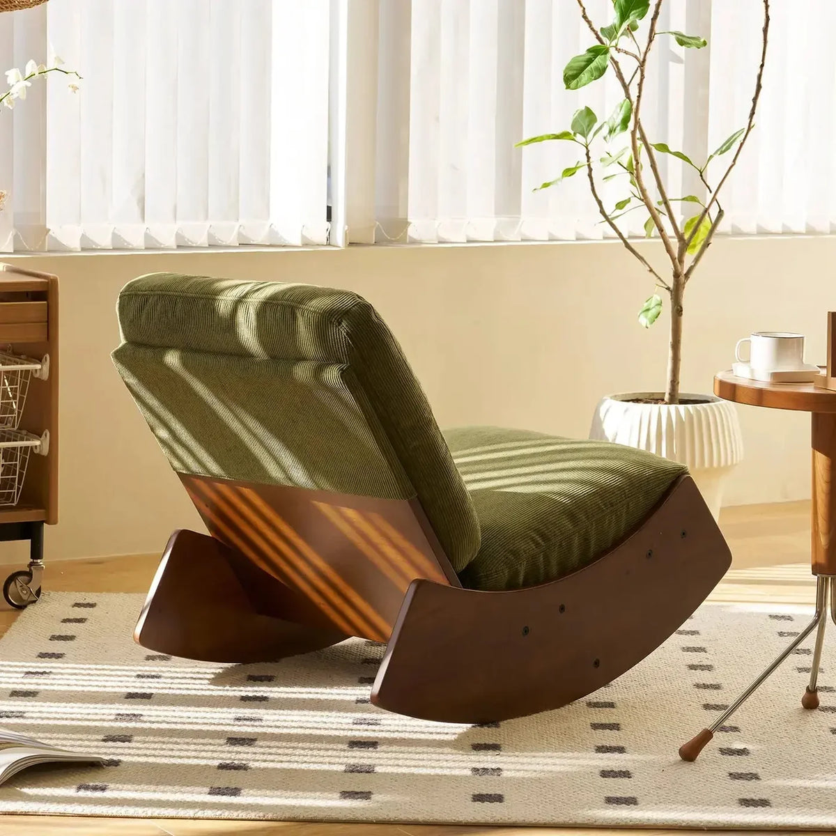 RETRA – Retro Rocking Chair Corduroy Velvet Solid Wood Frame Vintage